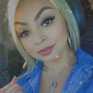 Meet your Posher, Jackie